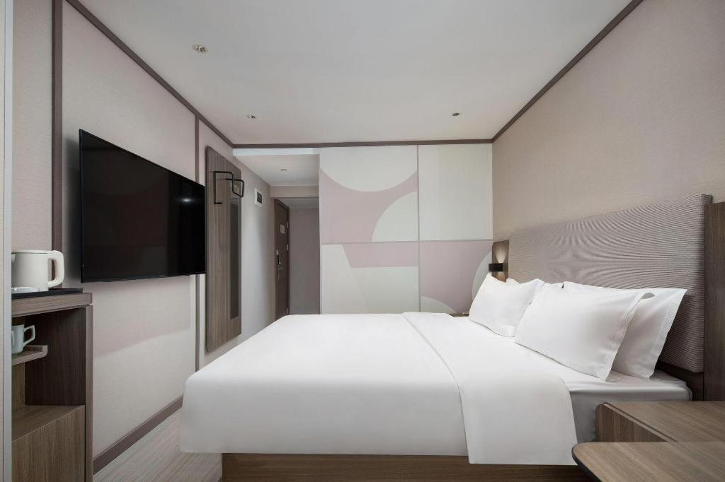 Hanting Express Changsha Middle Of Furong Road Xiangchun Road Екстериор снимка