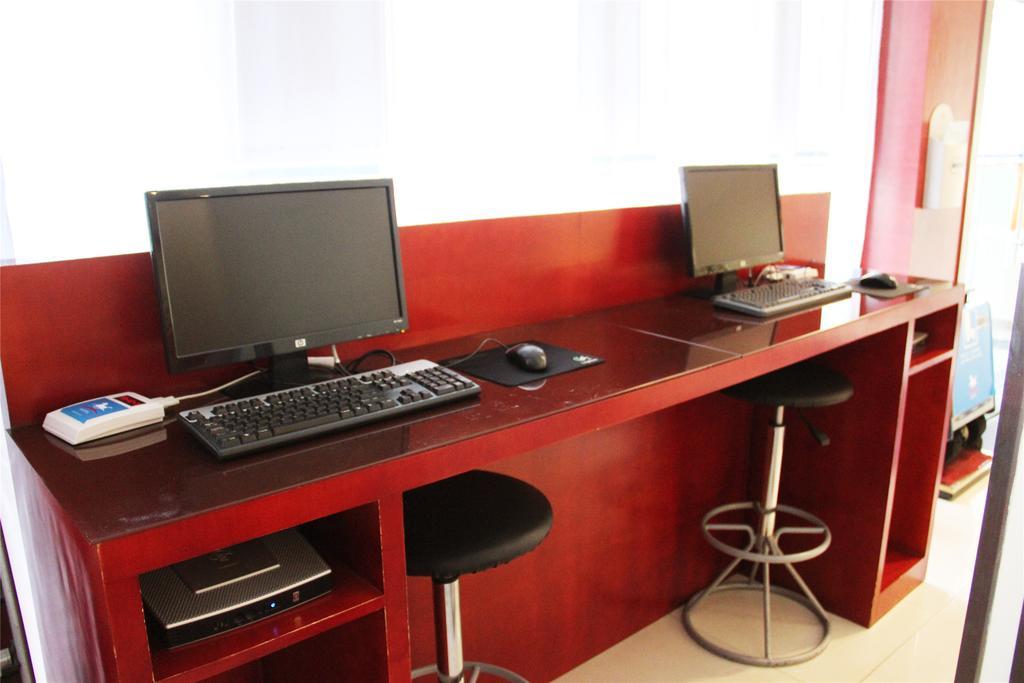 Hanting Express Changsha Middle Of Furong Road Xiangchun Road Екстериор снимка